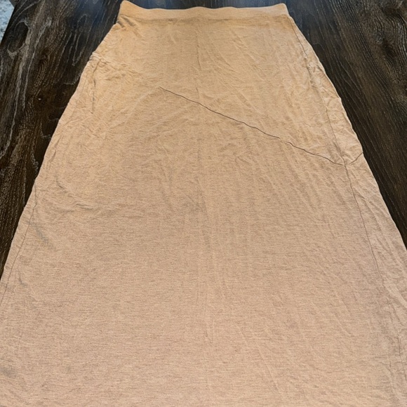 🔴 New York & CO TAN SUPER STRETCHY SKIRT SIZE MEDIUM - Picture 3 of 5